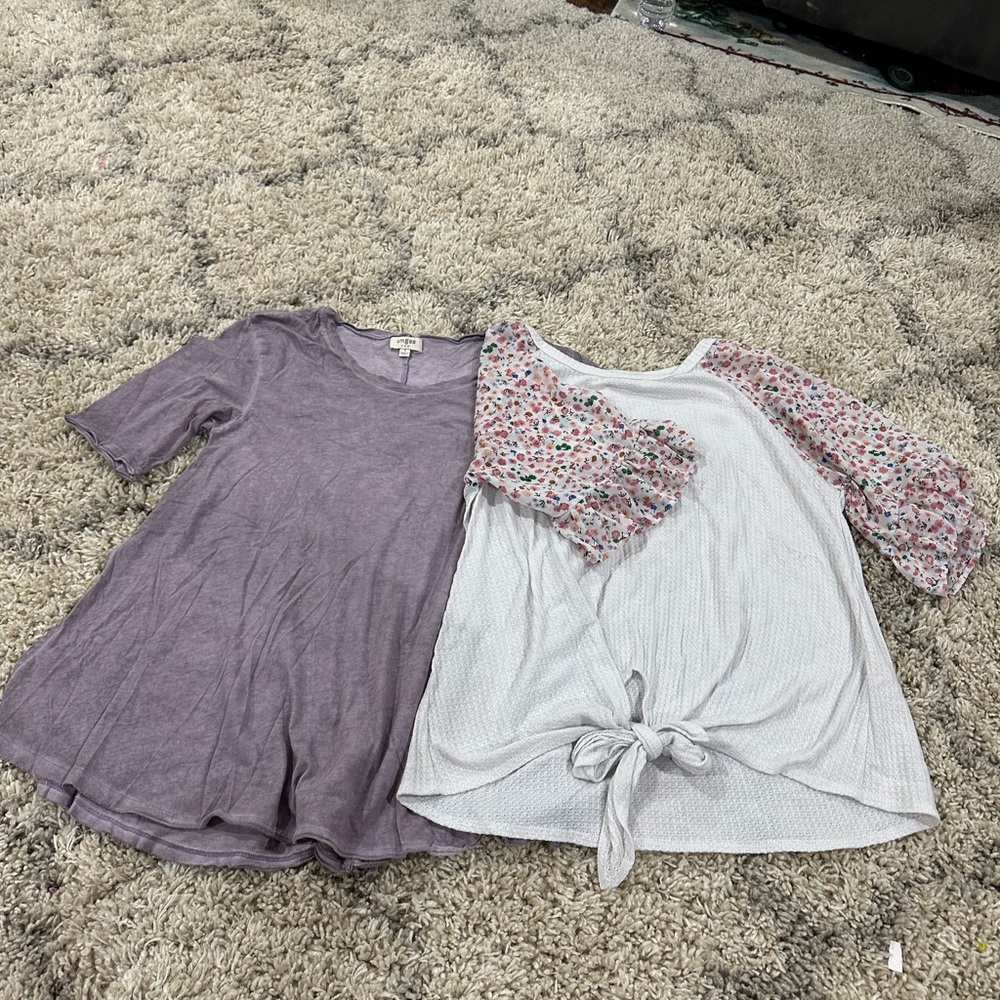 Women’s umgee S/M shirt bundle